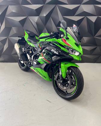 KAWASAKI NINJA ZX-4R KAWASAKI NINJA ZX-4R